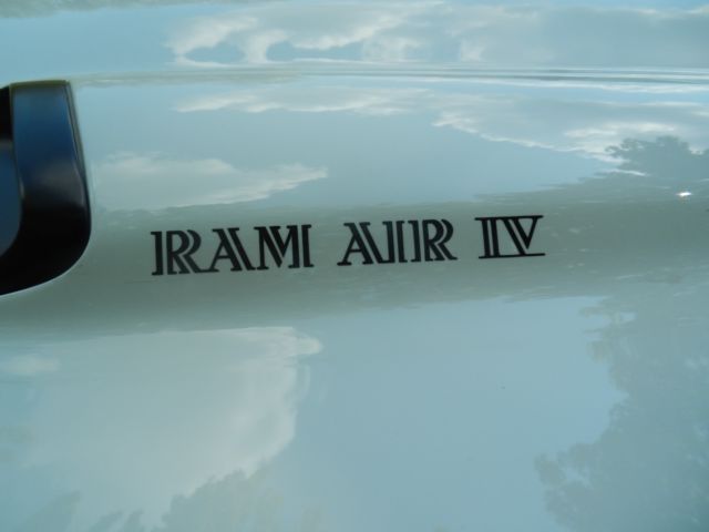 1970 White Pontiac GTO Coupe