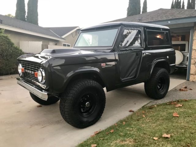 1970 Gunmetal Grey Metallic Ford Bronco SUV