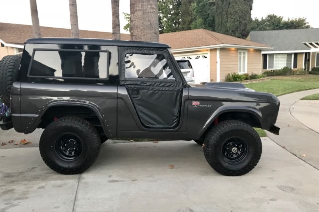 1970 Gunmetal Grey Metallic Ford Bronco SUV