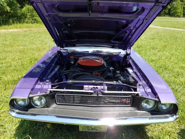1970 Plum Purple Dodge Challenger Coupe