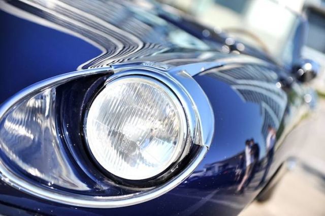 1970 Non-Metallic Indigo Blue Jaguar E-Type Convertible