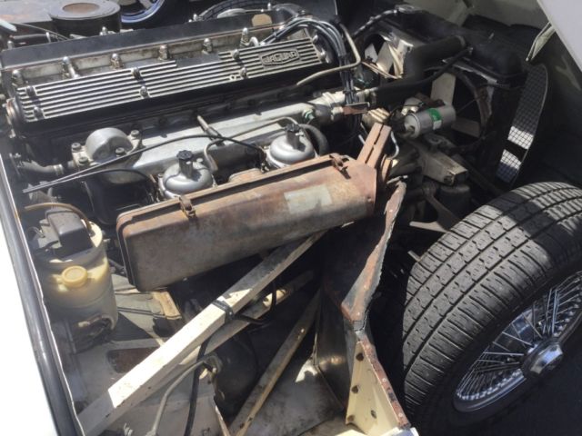 1970 White Jaguar E-Type Convertible