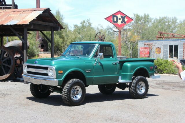 1970 Green Chevrolet C-10 Standard Cab Pickup