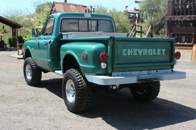 1970 Green Chevrolet C-10 Standard Cab Pickup