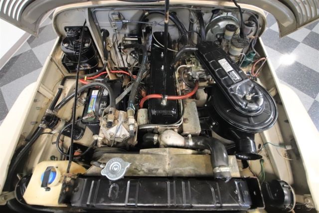 1970 Tan Toyota FJ40