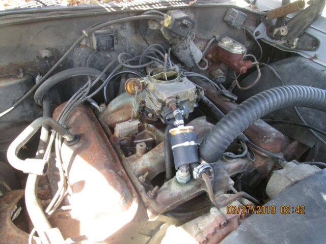 1970 Gold Pontiac Le Mans Coupe