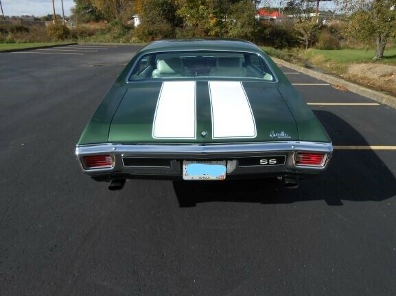 1970 forest green Chevrolet Chevelle Coupe