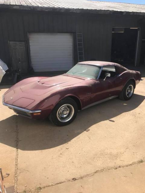 1970 Burgundy Chevrolet Corvette Coupe