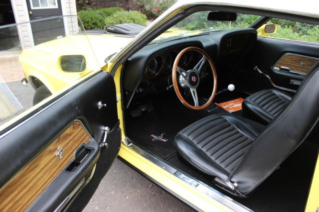 1970 Yellow Ford Mustang fast back
