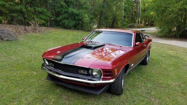 1970 Burgundy metalic. With bottle of pearl Ford Mustang Fastback