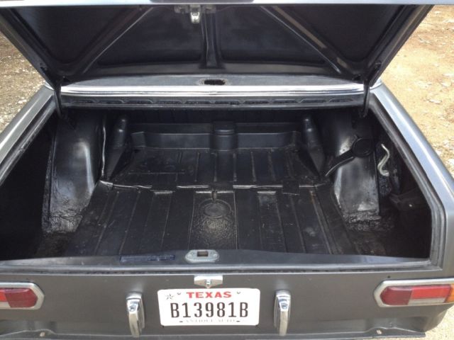 1970 Gray Mercedes-Benz 200-Series