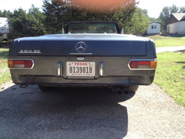 1970 Gray Mercedes-Benz 200-Series