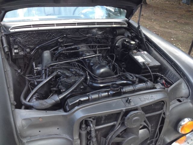 1970 Gray Mercedes-Benz 200-Series