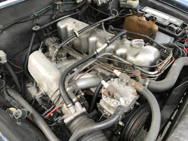 1970 Steel Blue Mercedes-Benz 200-Series Convertible