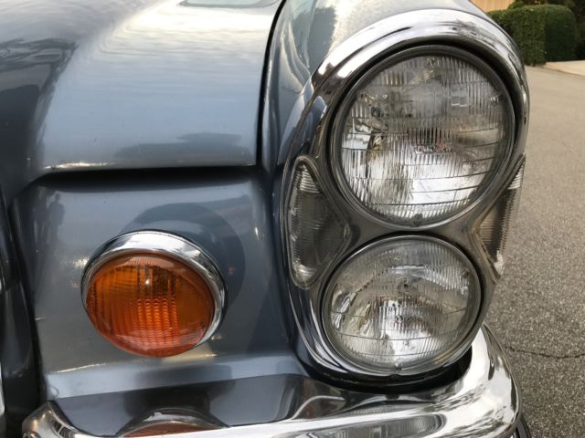 1970 Steel Blue Mercedes-Benz 200-Series Convertible
