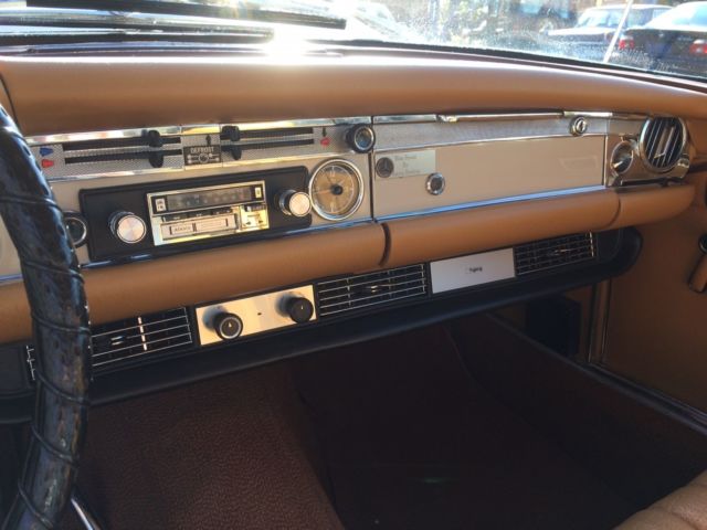 1970 Beige Mercedes-Benz SL-Class Convertible