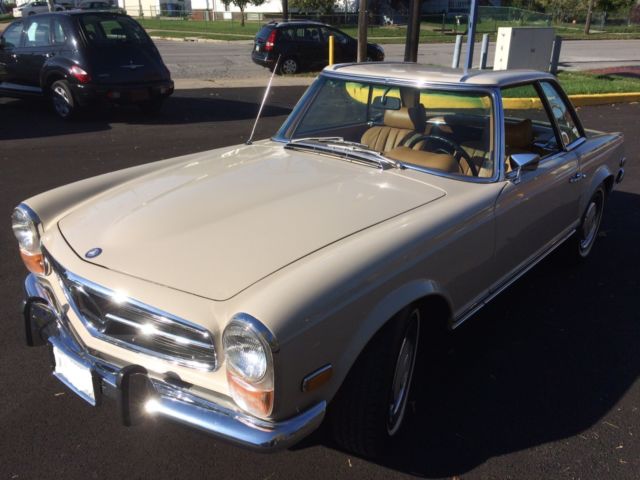 1970 Beige Mercedes-Benz SL-Class Convertible