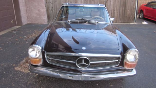 1970 Brown Mercedes-Benz SL-Class Convertible