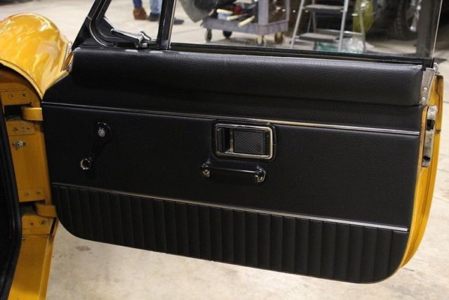 1970 -- MG MGB Coupe