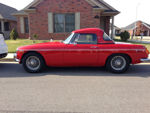 1970 Red MG MGB U/K