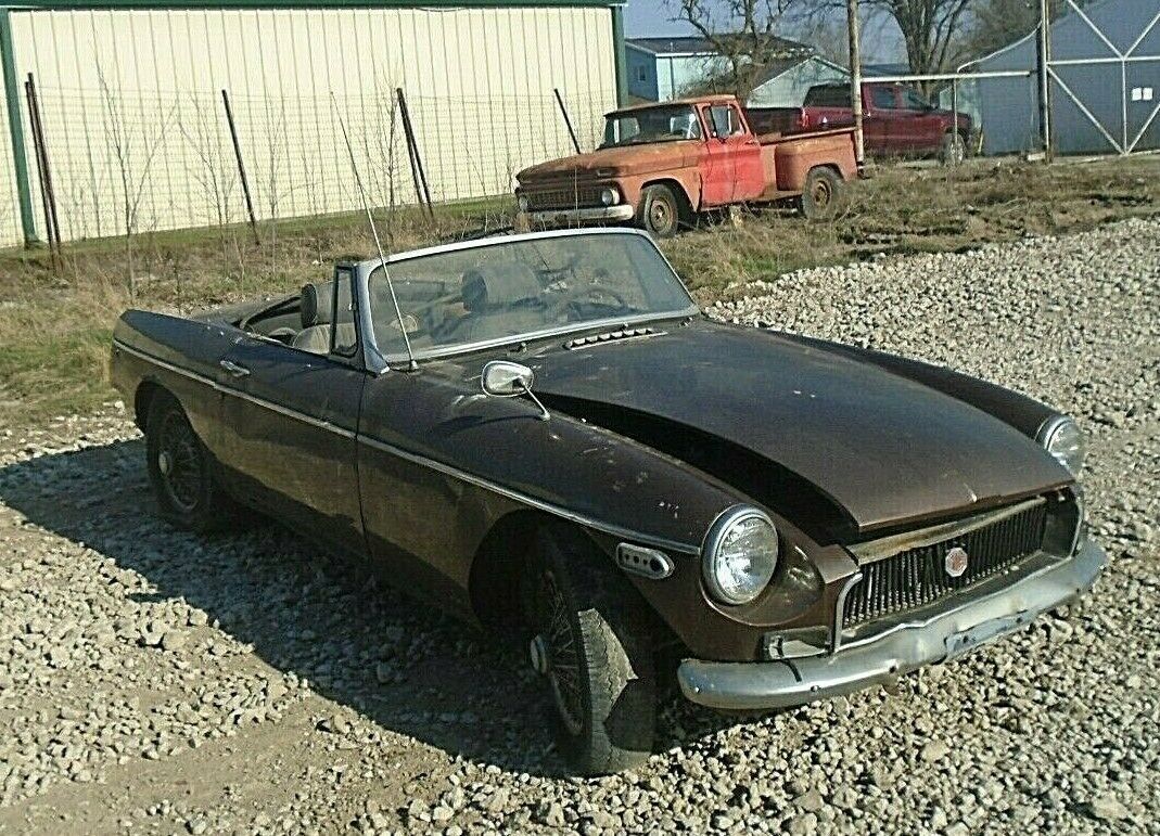 1970 Brown MG MGB Convertible
