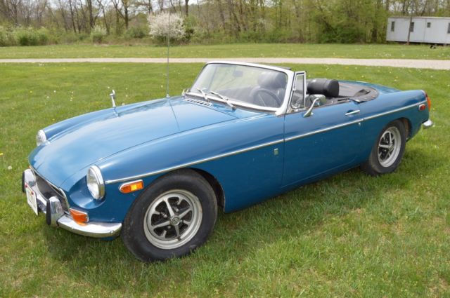 1970 Blue MG MGB Convertible