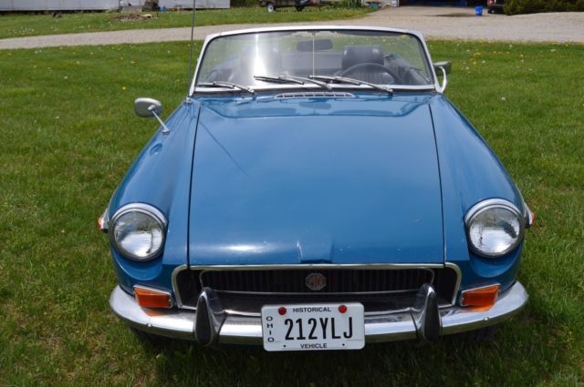 1970 Blue MG MGB Convertible