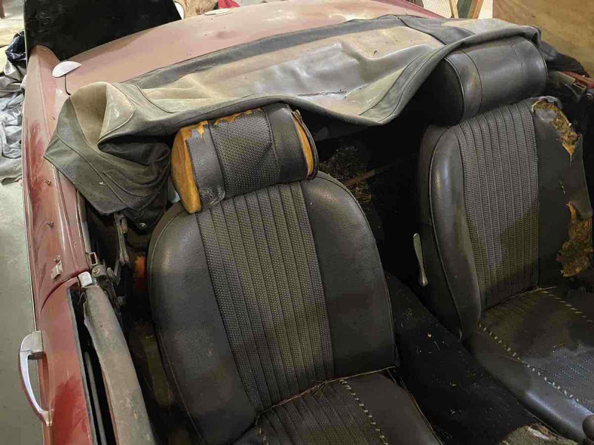 1970 Red MG MGB Convertible