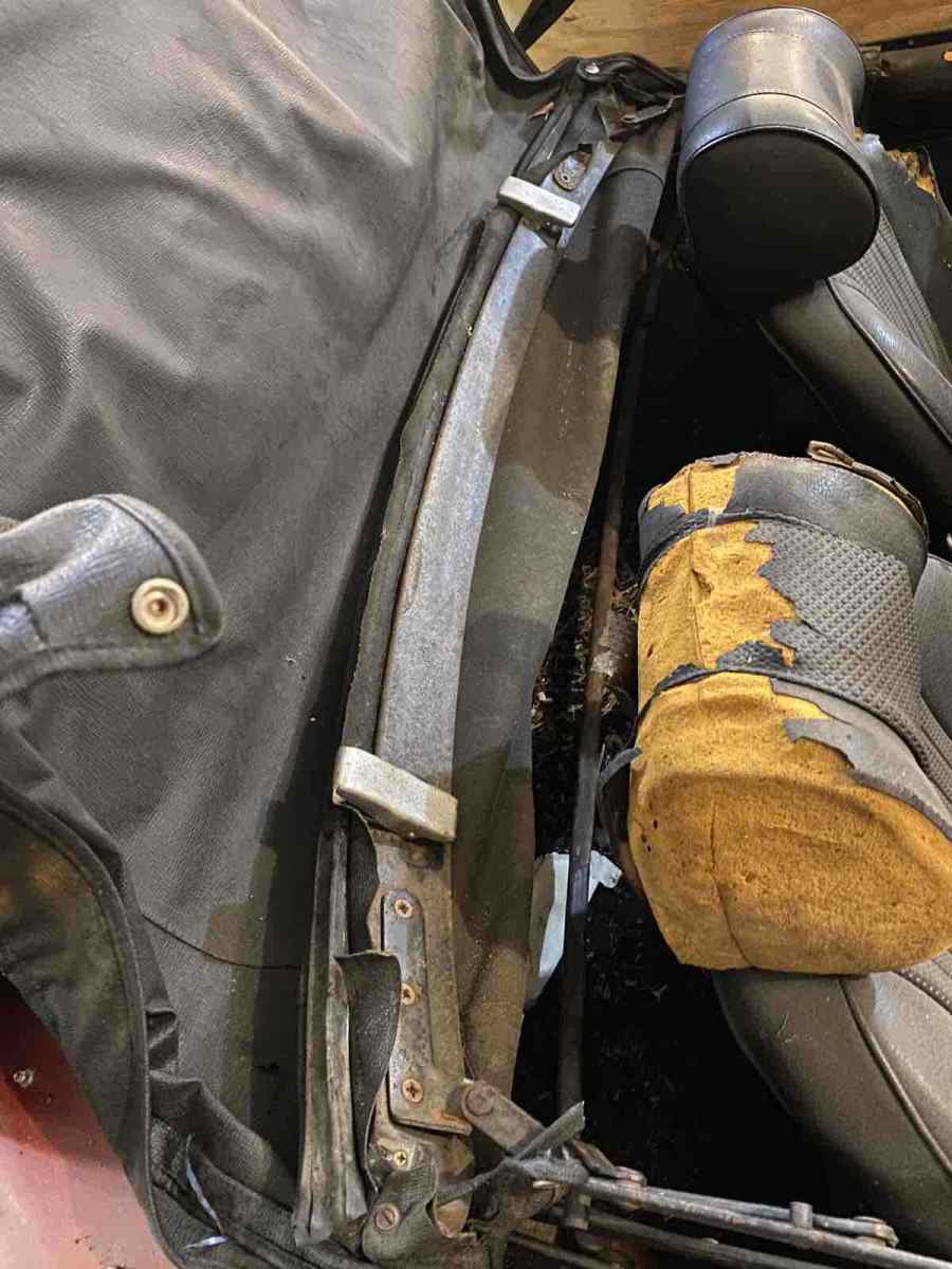 1970 Red MG MGB Convertible