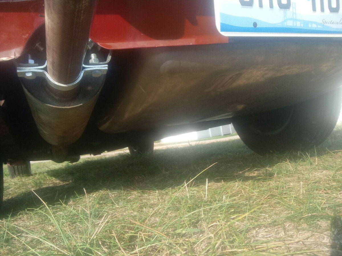 1970 Burgundy MG MGB GT