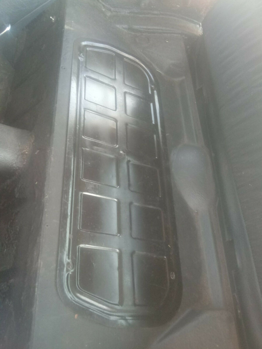 1970 Burgundy MG MGB GT