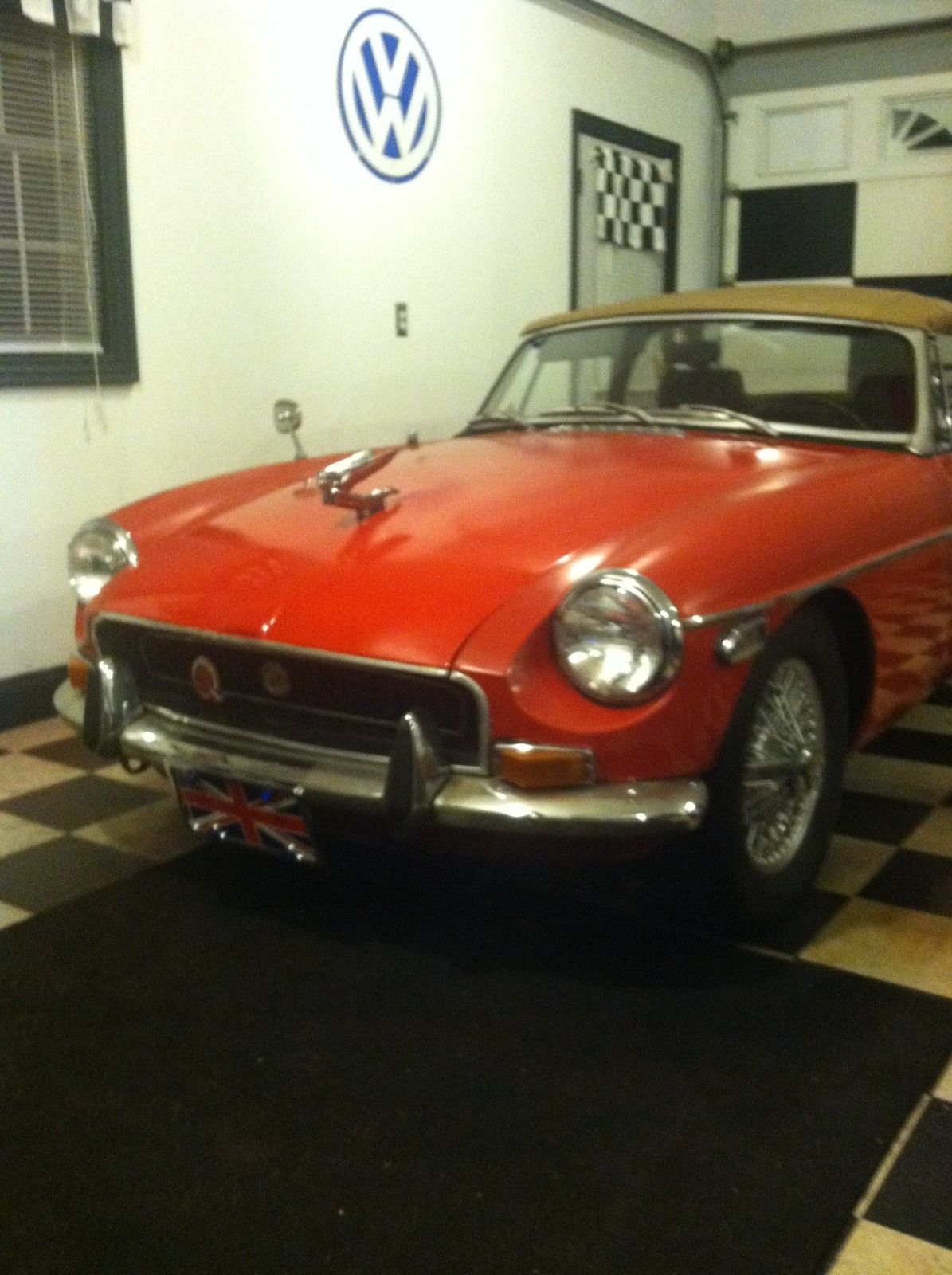 1970 Red MG MGB Convertible