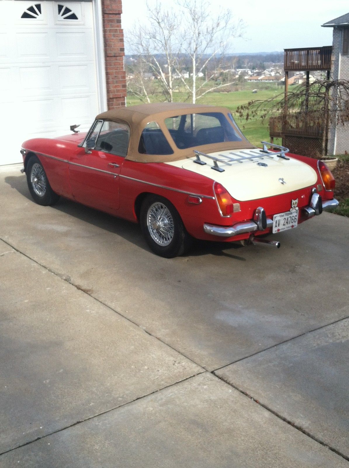 1970 Red MG MGB Convertible