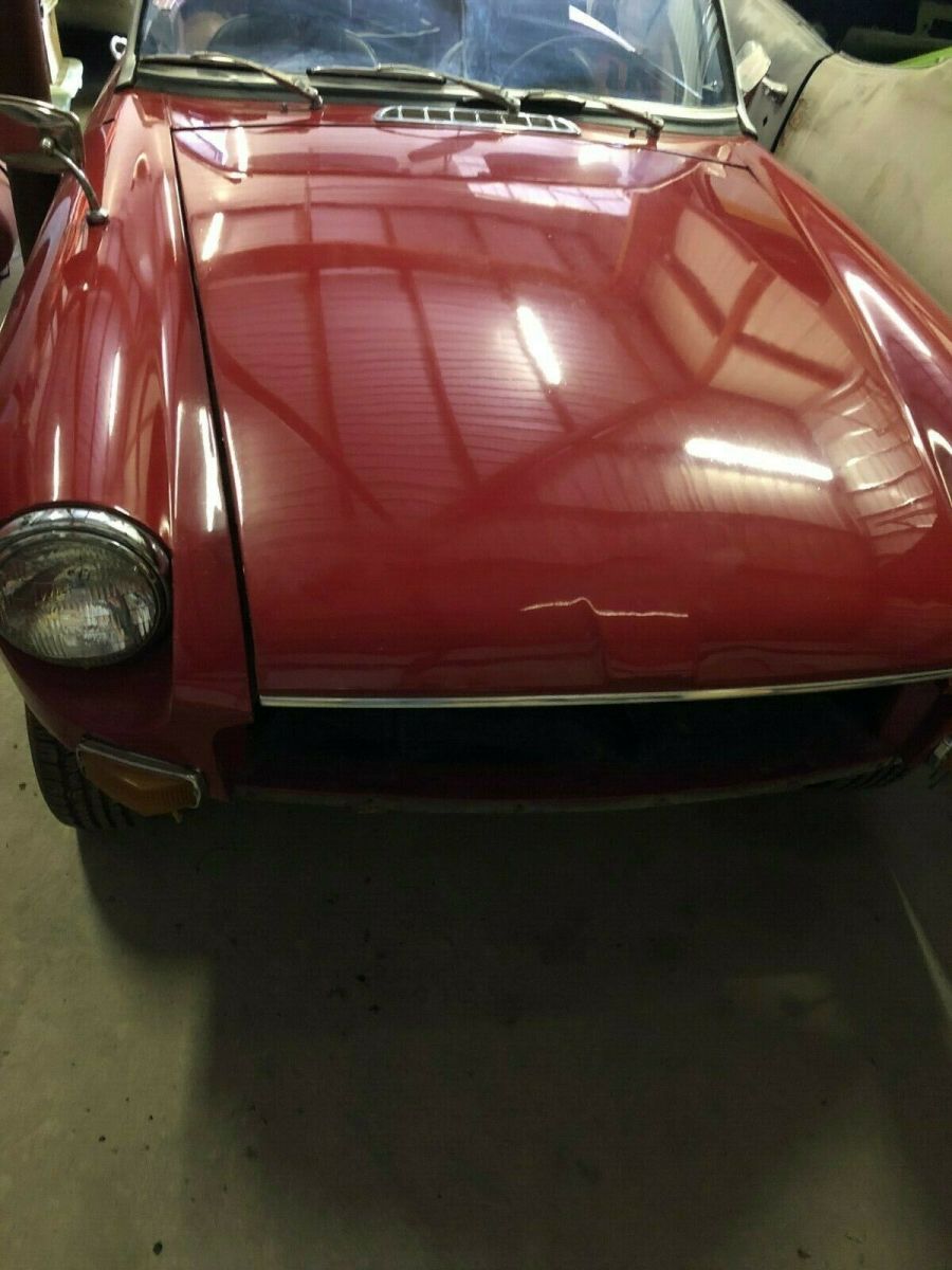 1970 Red MG MGB Convertible