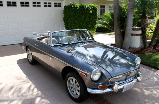 1970 Gunmetal Pearl MG MGB Convertible