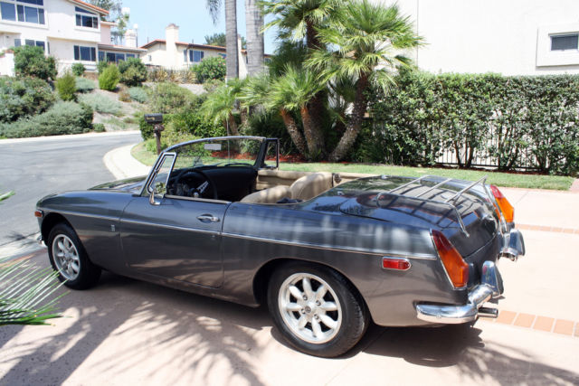1970 Gunmetal Pearl MG MGB Convertible