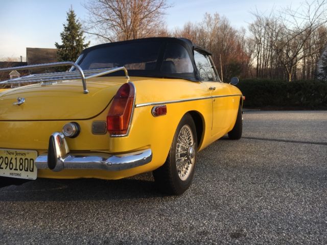 1970 Green MG MGB Convertible