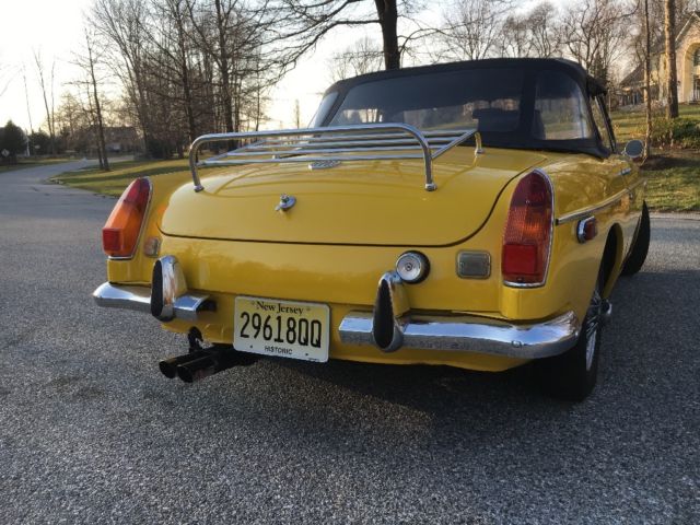 1970 Green MG MGB Convertible