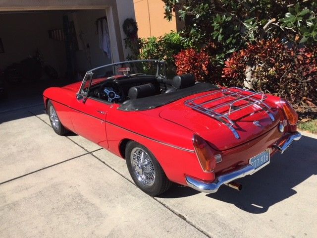 1970 Red MG MGB Convertible