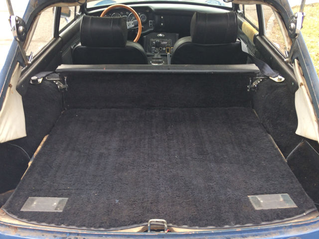 1970 Blue MG MGB Coupe