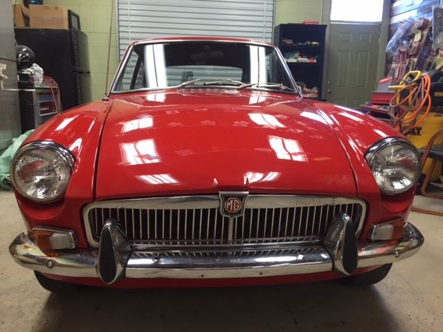 1970 Red MG MGB Fastback