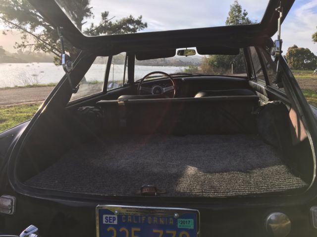 1970 Black MG MGB Coupe