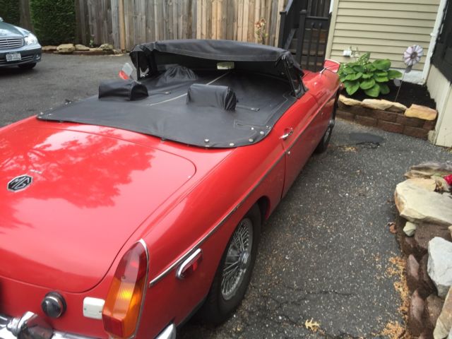 1970 Red MG MGB Convertible