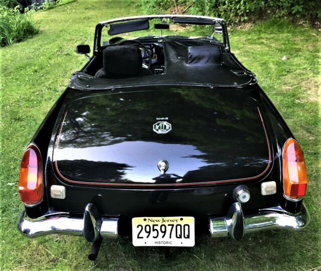 1970 Black MG MGB Roadster