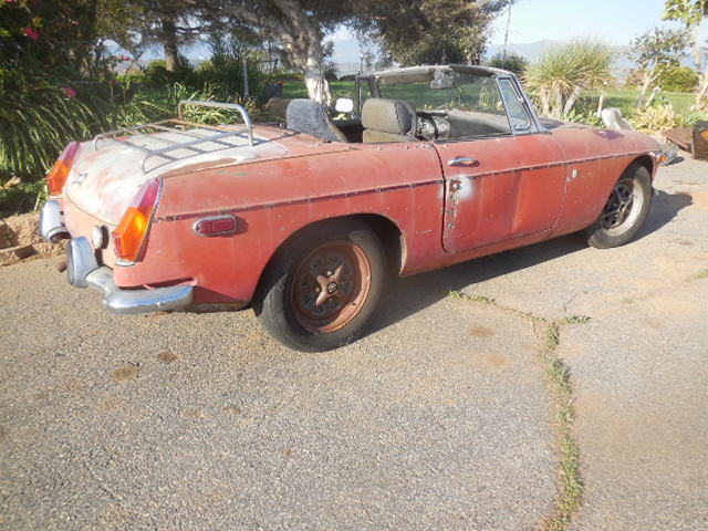 1970 Red MG MGB Convertible