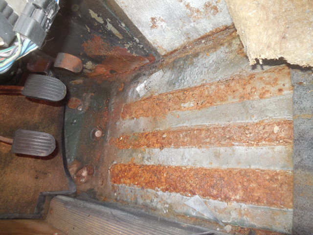 1970 Red MG MGB Convertible