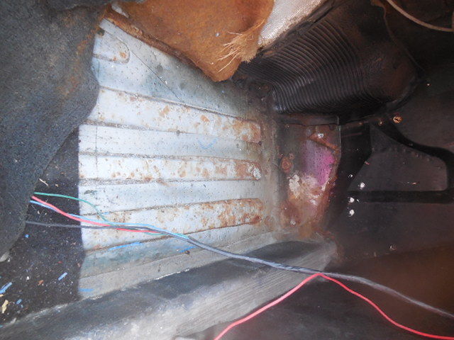 1970 Red MG MGB Convertible