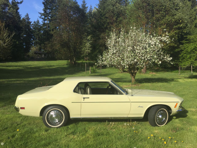 1970 Yellow Ford Mustang Coupe