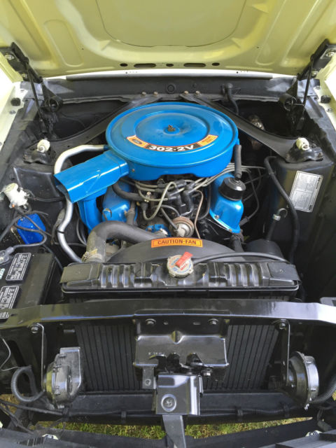 1970 Yellow Ford Mustang Coupe