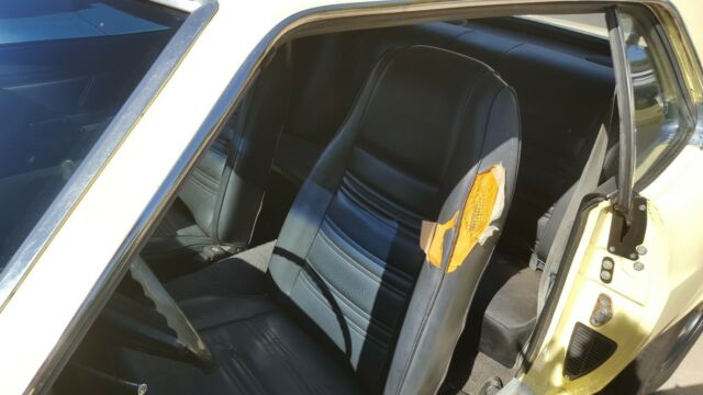 1970 Light Yellow Ford Mustang Coupe